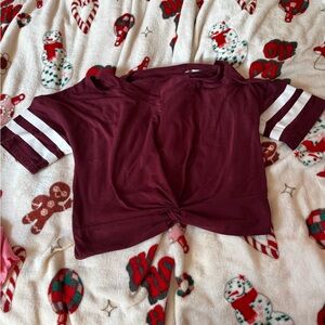 Women’s crop top shirts